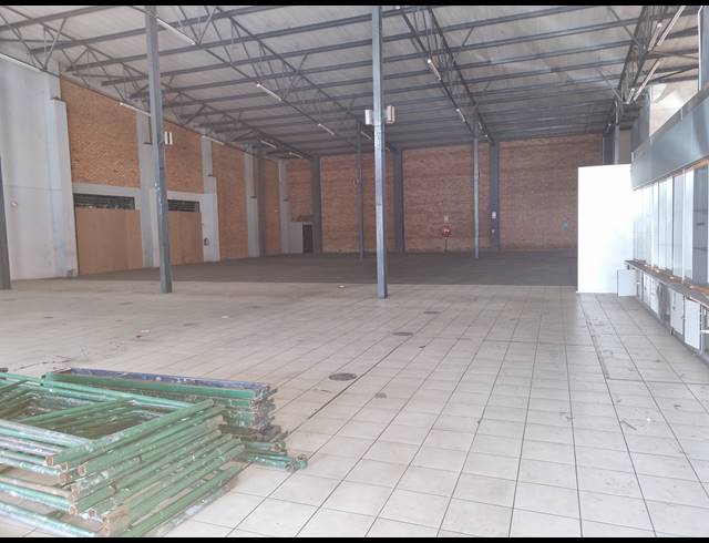 1,500M² WAREHOUSE TO LET IN NELSPRUIT CENTRAL